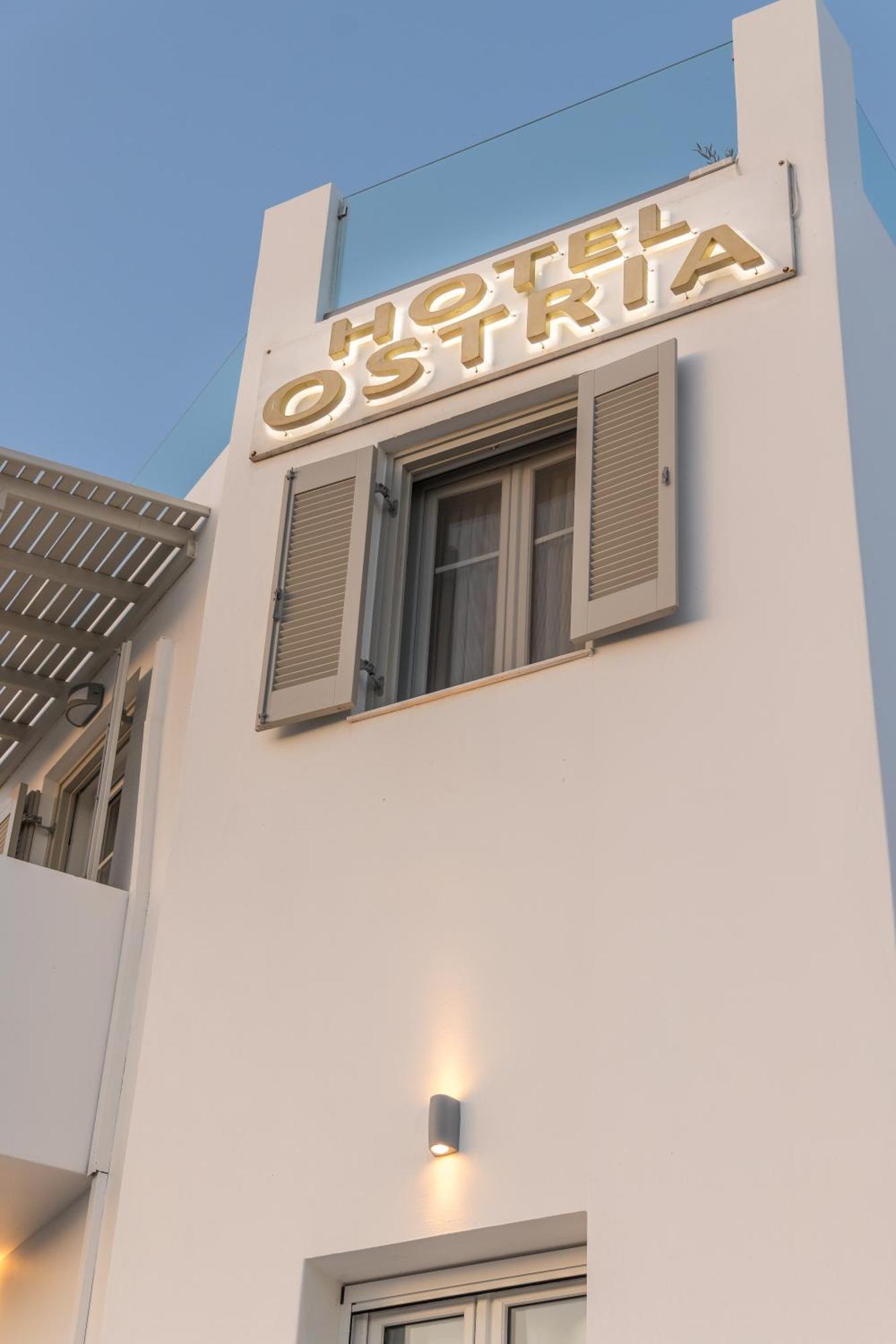Ostria 3* Adamantas (Milos)