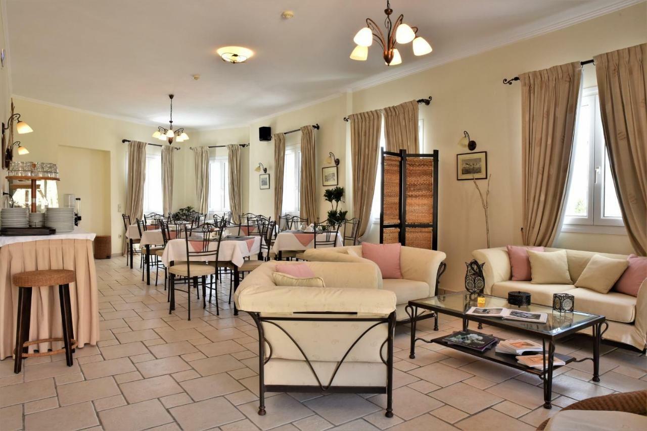 Hotel Ostria 3*