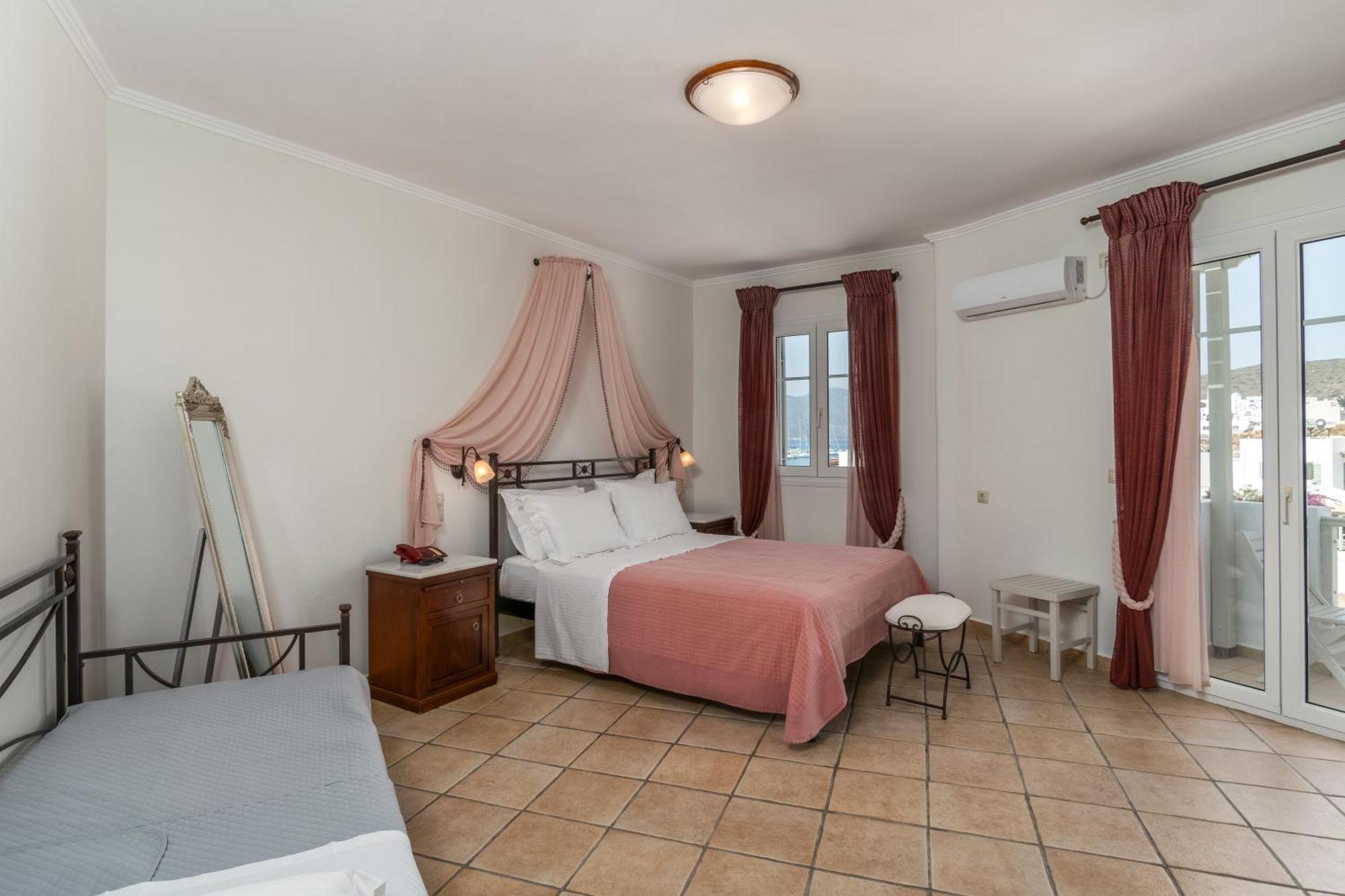 Hotel Ostria 3*